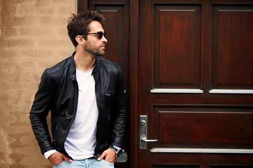 How to Make The Right Choice When You Buy Jackets Online - Leather Jacket