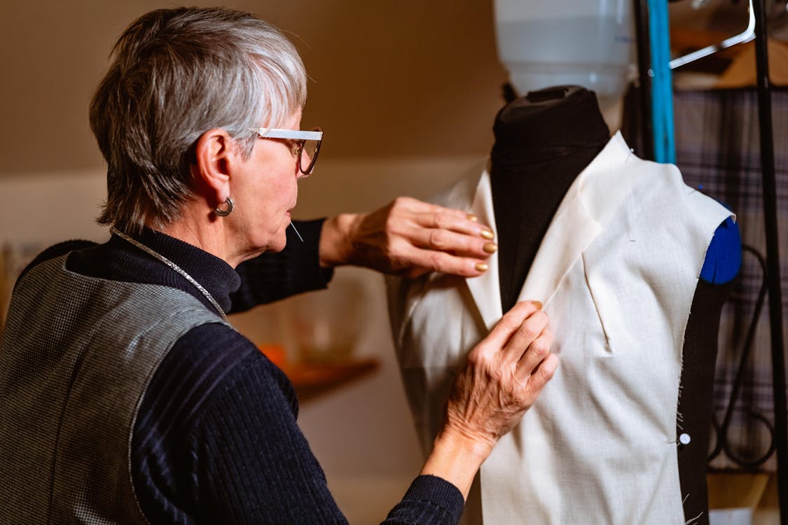 The Ultimate Guide to Buying Custom-Made Fashion Online