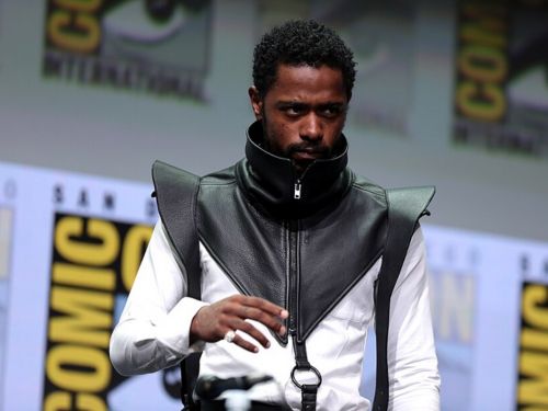 Stylish Menswear: 15 Celebrities Who Master Quiet Style